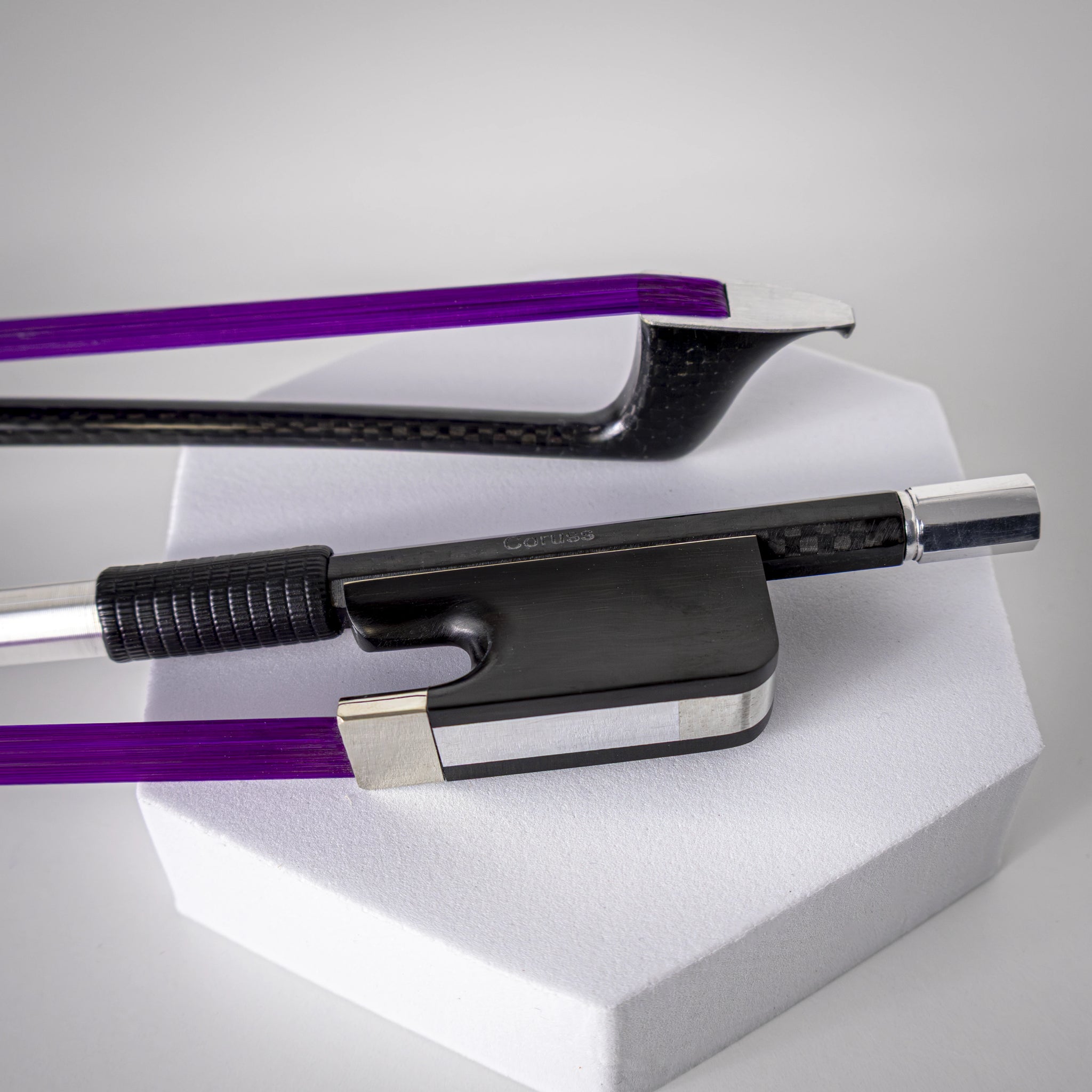 Archet Coruss en carbone pour violoncelle